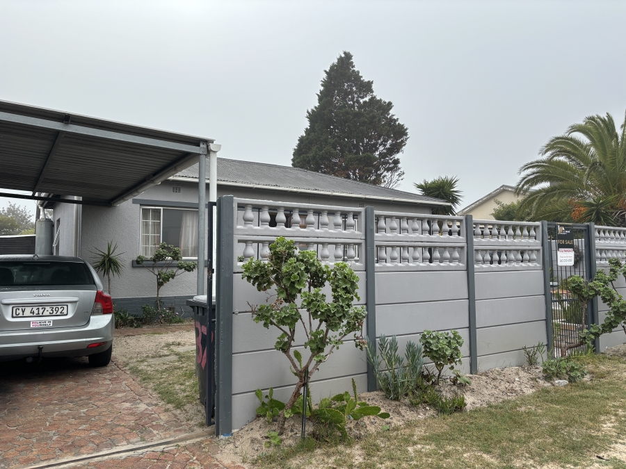 3 Bedroom Property for Sale in Ruyterwacht Western Cape